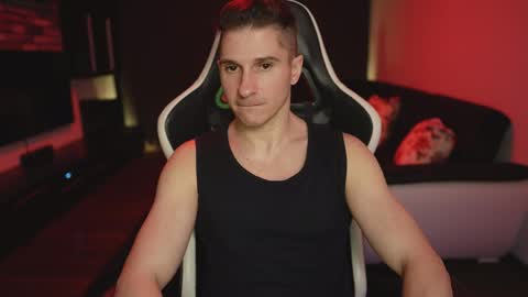 Dorian Reyes online show from April 16, 10:01 pm