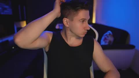 Dorian Reyes online show from April 26, 8:50 pm