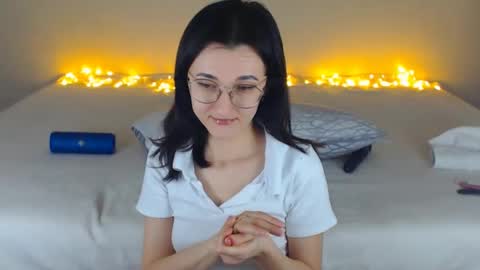 Snapshot of dorotty_ chatting on December 6, 1:29 am Your Dorotty online show from December 6, 1:29 am