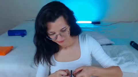 Snapshot of dorotty_ chatting on September 22, 1:40 am Your Dorotty online show from September 22, 1:40 am