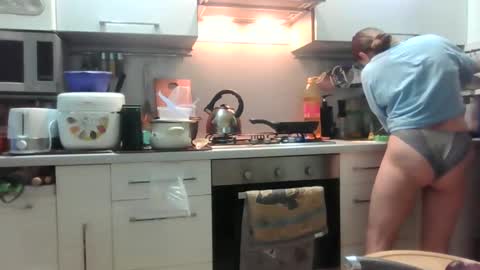 Dorrie Ann online show from February 1, 5:39 am