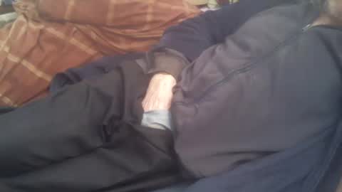 Snapshot of dorsetbiker714 chatting on February 5, 12:27 pm Hello welcome to Slutsville I am the Naked Chef really but you may call me Peter online show from February 5, 12:27 pm