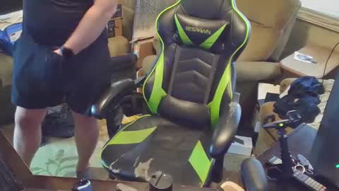 Snapshot of dotyoureyezez chatting on February 4, 3:57 pm DotYourEyezez  online show from February 4, 3:57 pm