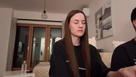 Alice and Mark online show from February 3, 2:53 am