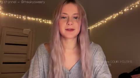 Lana  Eva  dont forget to give us a thumb up online show from October 19, 3:45 pm