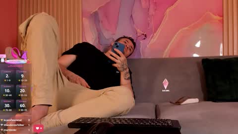 Snapshot of doublepleasure69_ chatting on September 12, 4:45 am doublepleasure69_ online show from September 12, 4:45 am