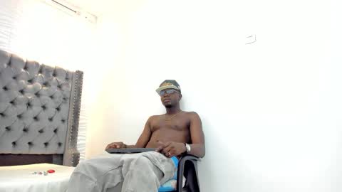 Snapshot of douglas_099 chatting on September 22, 12:51 pm DOUGLAS online show from September 22, 12:51 pm