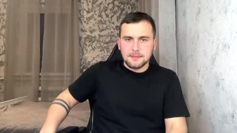 douglas_666 online show from April 15, 6:37 pm