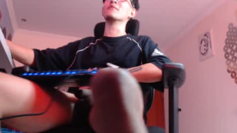 douglas_drake online show from February 11, 1:51 pm