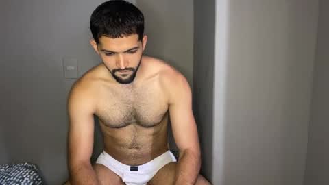 Snapshot of douglasskingjr chatting on February 24, 6:47 pm douglasskingjr online show from February 24, 6:47 pm