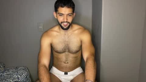 Snapshot of douglasskingjr chatting on February 25, 4:24 am douglasskingjr online show from February 25, 4:24 am