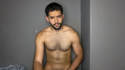 Snapshot of douglasskingjr chatting on February 26, 12:38 am douglasskingjr online show from February 26, 12:38 am