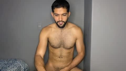 Snapshot of douglasskingjr chatting on March 1, 3:10 am douglasskingjr online show from March 1, 3:10 am