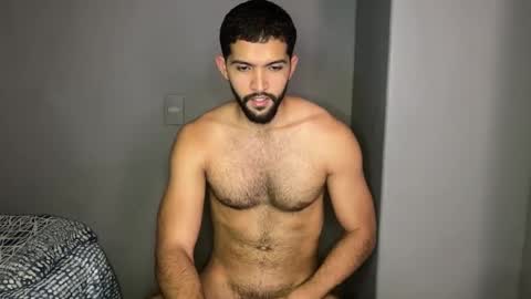 Snapshot of douglasskingjr chatting on March 3, 6:33 pm douglasskingjr online show from March 3, 6:33 pm