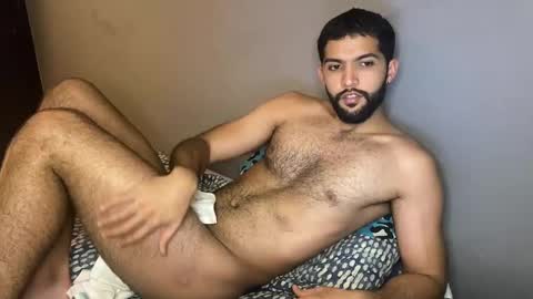 Snapshot of douglasskingjr chatting on March 11, 2:54 am douglasskingjr online show from March 11, 2:54 am