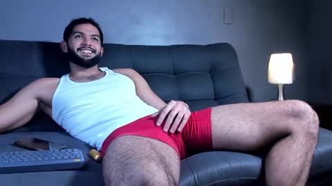 Snapshot of douglasskingjr chatting on November 16, 10:59 pm douglasskingjr online show from November 16, 10:59 pm