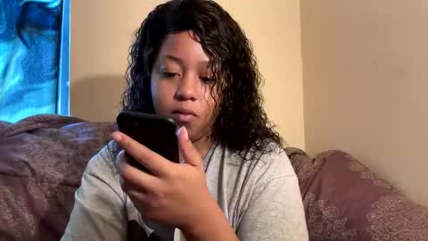 Snapshot of dove_love22 chatting on November 2, 6:54 pm dove_love22 online show from November 2, 6:54 pm