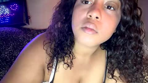 Snapshot of dove_love22 chatting on November 14, 4:06 pm dove_love22 online show from November 14, 4:06 pm