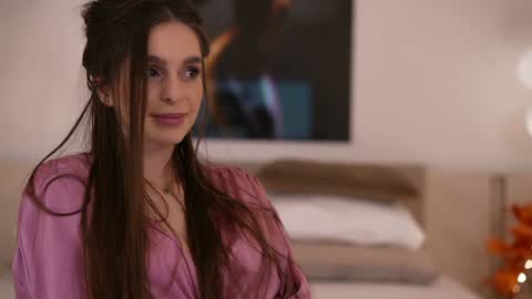    .         . online show from November 8, 7:52 am