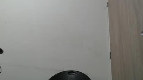 draco_boy2000 online show from April 2, 11:02 pm