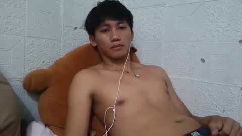 Snapshot of drain_me29 chatting on November 1, 2:02 am drain_me29 online show from November 1, 2:02 am