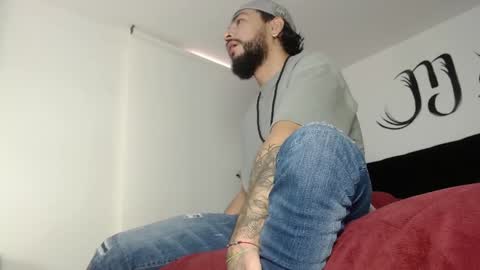 Snapshot of drake_jackson11 chatting on December 17, 6:53 pm drake jackson11 online show from December 17, 6:53 pm