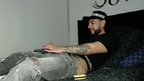 Snapshot of drake_jackson11 chatting on January 5, 10:50 pm drake jackson11 online show from January 5, 10:50 pm