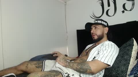 Snapshot of drake_jackson11 chatting on January 7, 6:35 pm drake jackson11 online show from January 7, 6:35 pm