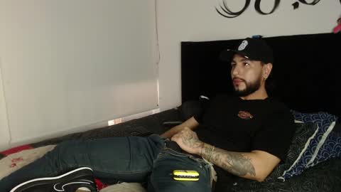 Snapshot of drake_jackson11 chatting on January 11, 6:44 pm drake jackson11 online show from January 11, 6:44 pm