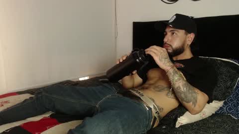 Snapshot of drake_jackson11 chatting on January 11, 9:46 pm drake jackson11 online show from January 11, 9:46 pm