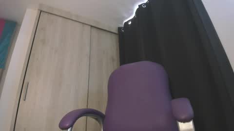 Snapshot of drake_jackson11 chatting on February 14, 9:21 pm drake jackson11 online show from February 14, 9:21 pm