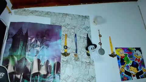 Snapshot of drake_xion1 chatting on October 31, 12:55 am drake_xion1 online show from October 31, 12:55 am