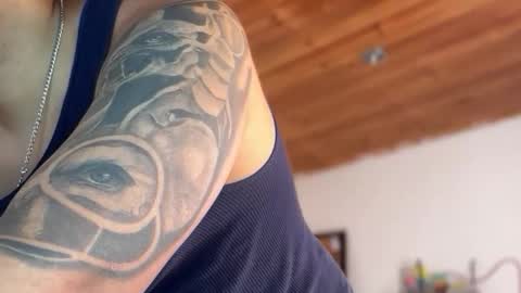 drakeeee online show from February 6, 4:32 pm