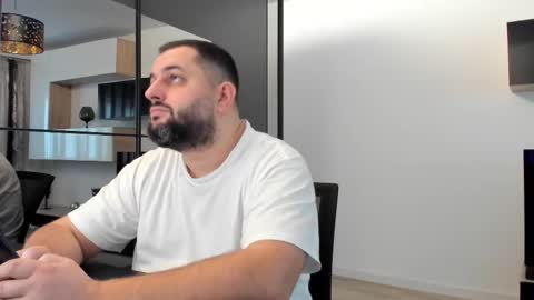 Draven A online show from February 11, 6:19 am