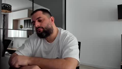 Draven A online show from February 14, 12:36 pm