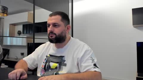 Draven A online show from February 16, 2:32 pm