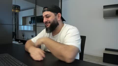 DravenPeak online show from November 15, 2:02 pm