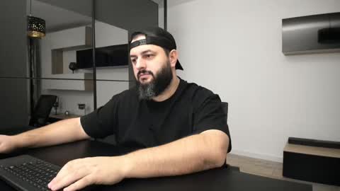 DravenPeak online show from December 17, 3:07 pm