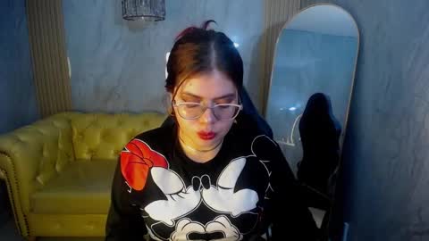 Snapshot of draviana_a chatting on November 13, 3:05 am Draviana online show from November 13, 3:05 am