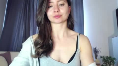 Nicole online show from April 21, 7:03 am