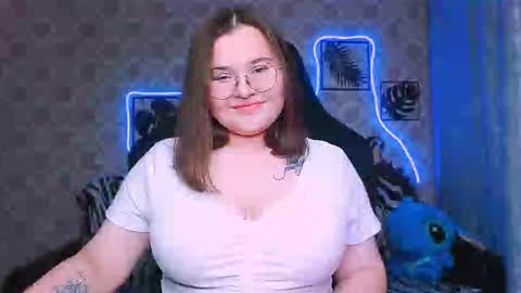 Snapshot of dreamforyoue2 chatting on October 15, 7:36 pm dreamforyoue2 online show from October 15, 7:36 pm