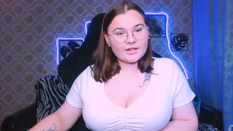 Snapshot of dreamforyoue2 chatting on October 23, 8:40 pm dreamforyoue2 online show from October 23, 8:40 pm