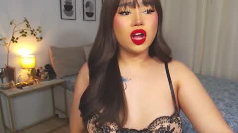 Snapshot of dreamgirlheaven chatting on January 5, 6:46 am Heaven online show from January 5, 6:46 am