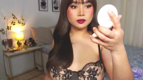 Snapshot of dreamgirlheaven chatting on January 11, 7:17 am Heaven online show from January 11, 7:17 am