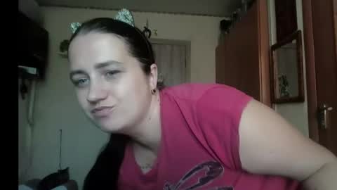 Snapshot of dreamiebelle chatting on September 22, 10:06 am dreamiebelle online show from September 22, 10:06 am