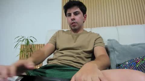 Snapshot of dreamsuxx chatting on November 19, 3:39 am Diego online show from November 19, 3:39 am