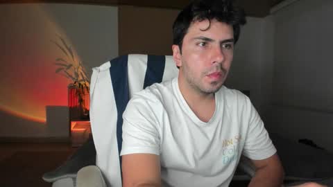 Snapshot of dreamsuxx chatting on November 21, 10:52 pm Diego online show from November 21, 10:52 pm