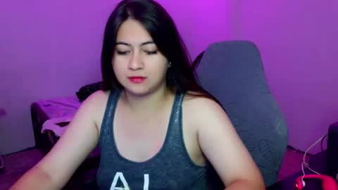 dreamycreamyst online show from April 21, 11:49 am