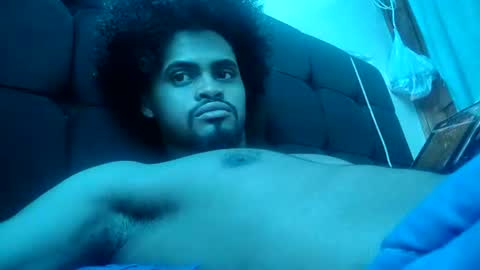 Snapshot of drelh chatting on December 21, 6:15 pm Drelhh online show from December 21, 6:15 pm