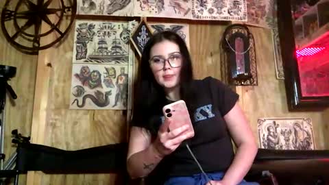 Snapshot of drewdown9999 chatting on October 28, 10:30 am drewdown9999 online show from October 28, 10:30 am